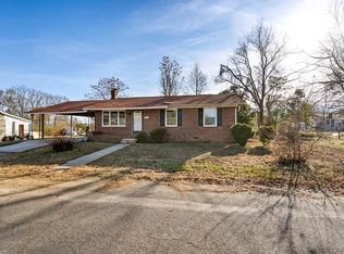 3 Hawthorne St, Honea Path, SC 29654