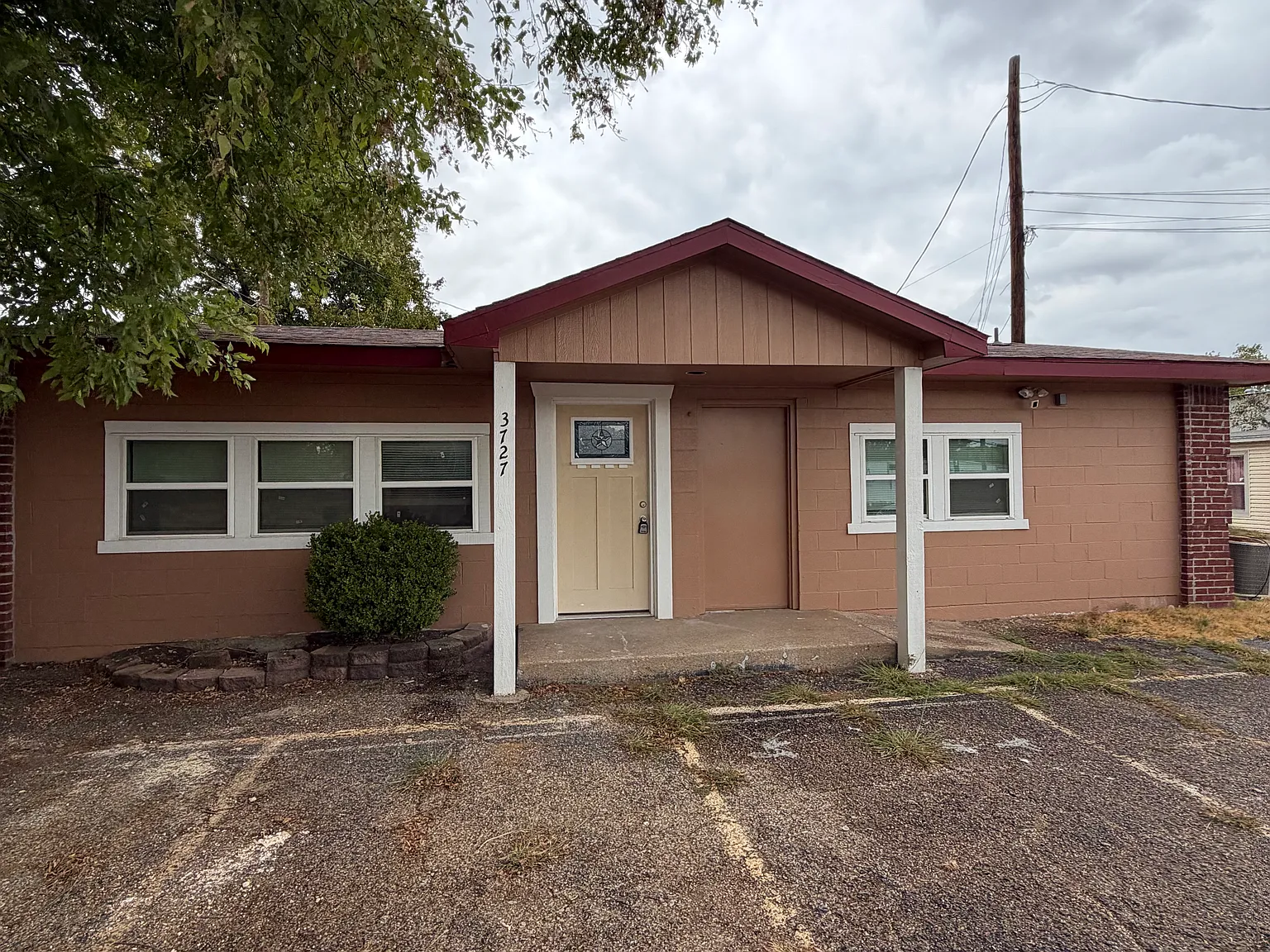 2 bed, 1648 sqft, $1,400 — Photo 1