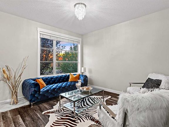 3rd image of 130 E Skyview Cir NE