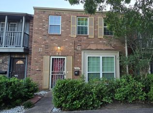 7913 Grove Ridge Dr, Houston, TX 77061