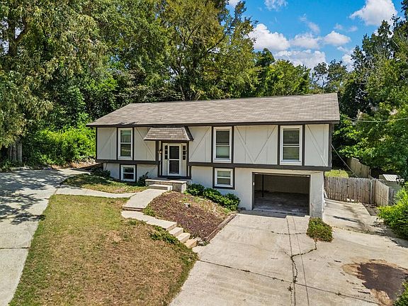 4th image of 5226 Hurst Dr
