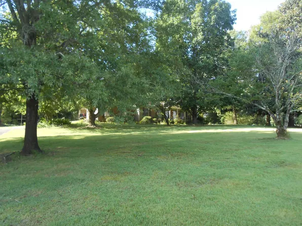 3443 Hopewell Rd, Valley, AL 36854