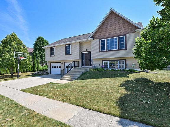 2nd image of 415 E Sunny Hill DRIVE