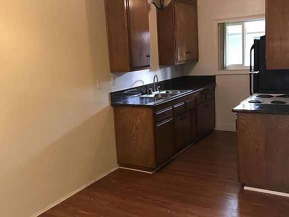 2nd image of 2420 E 5th St APT 7