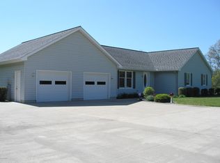 63198 Youngs Prairie Rd, Constantine, MI 49042