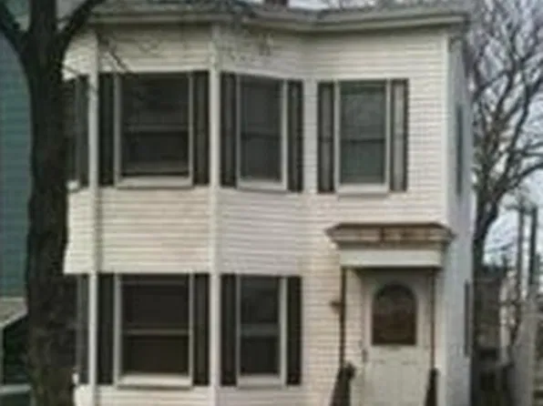 546 Saratoga St, East Boston, MA 02128