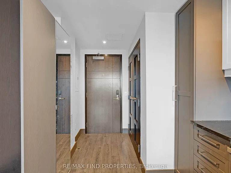 330 Phillip St #2709 — Photo 10