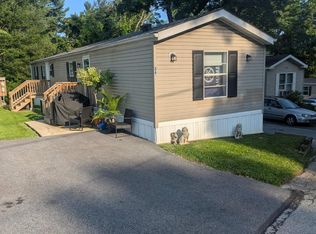 26 Maplewood Dr, Coatesville, PA 19320