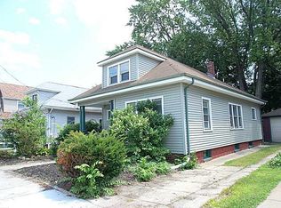 242 Park Ave, Cranston, RI 02905