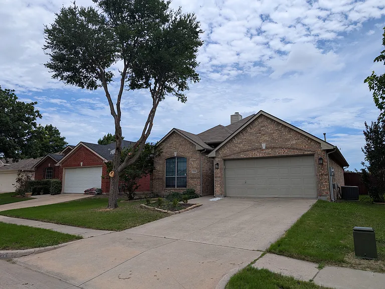 2210 Lakeridge Ln — Photo 12