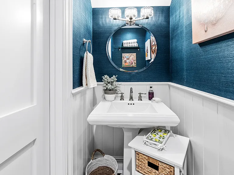 15 Village Green Dr — Photo 10