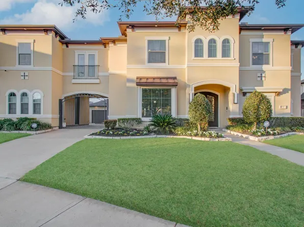 5226 Limestone Hill Ln, Sugar Land, TX 77479