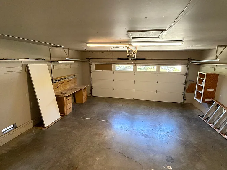 3743 Newark Dr — Photo 23