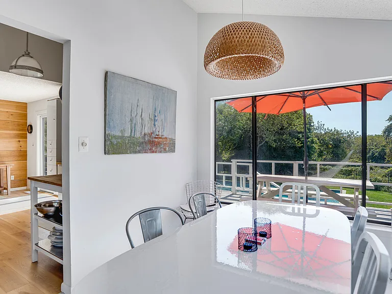 155 S Fairview Ave — Photo 12