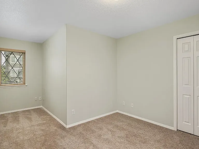 2283 NW Oak Knoll Pl — Photo 13