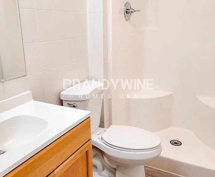 4108 Luxembourg Cir E — Photo 17