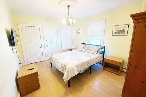 93 Union Ave — Photo 2