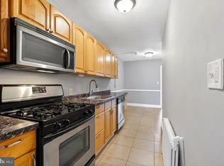 330 20th St NE #1, Washington, DC 20002