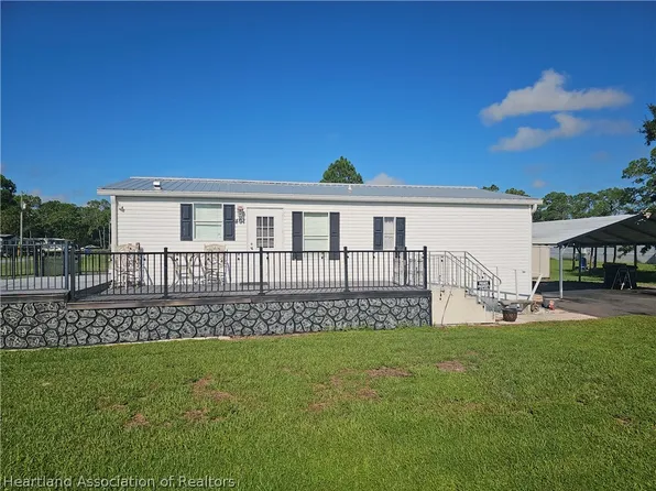 401 E Maxanna Blvd, Sebring, FL 33875