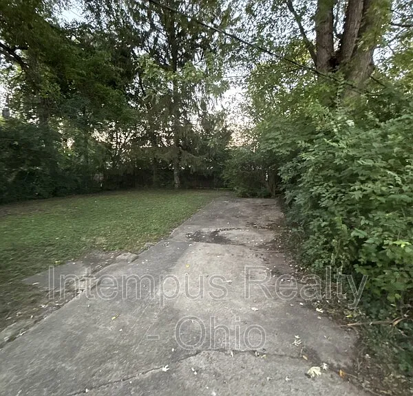 692 S Wheatland Ave — Photo 10