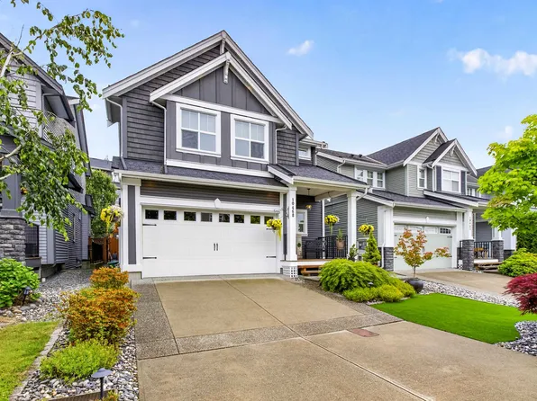 10468 Robertson St, Maple Ridge, BC V2W 0A8