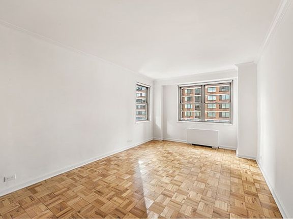5th image of 300 E 40th St APT 12P