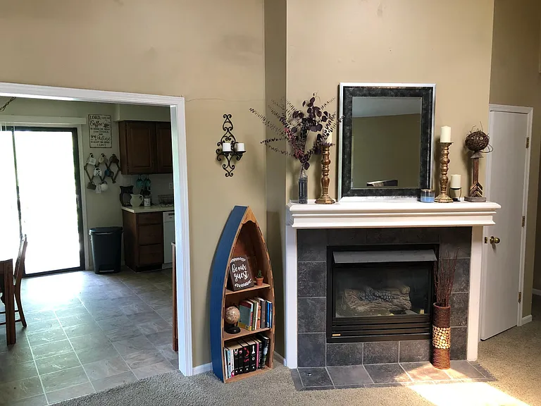 1908 W Barber Ave — Photo 14
