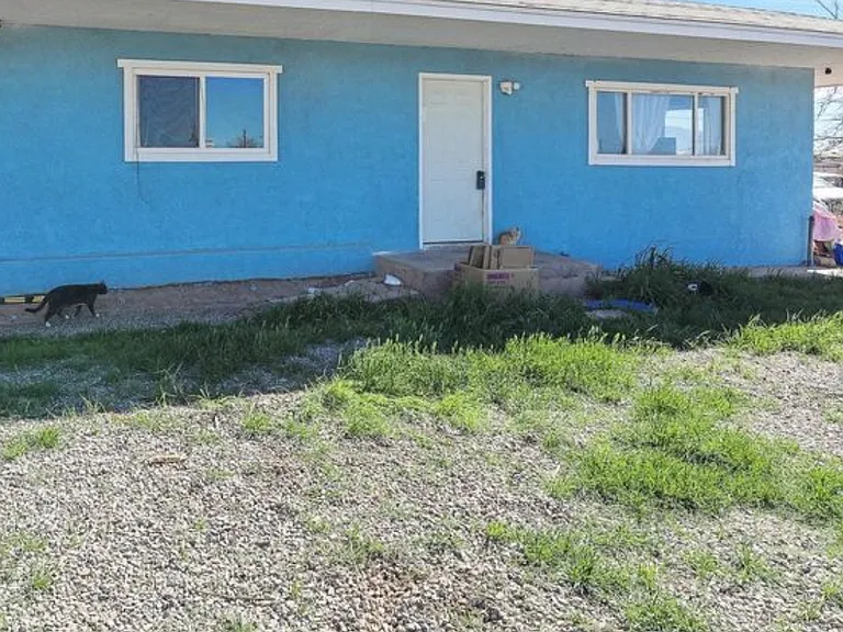 Sage Ave — Photo 1