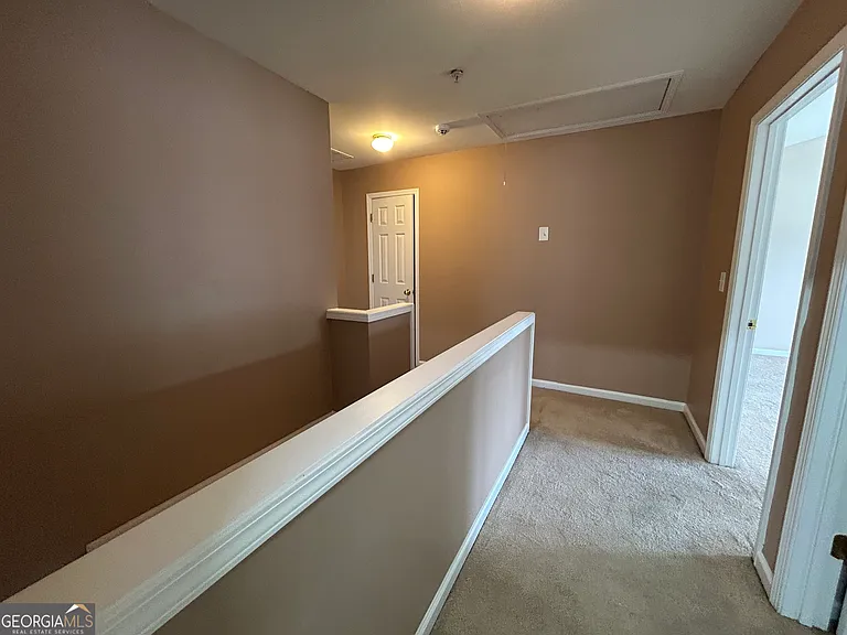 226 Regent Sq — Photo 9
