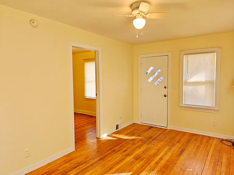 36122 Booth Ave — Photo 6