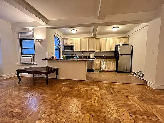 2nd image of 127 W 96th St APT 11D