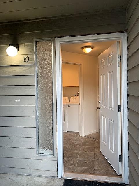 1st image of 2629 Lincoln Way APT D10