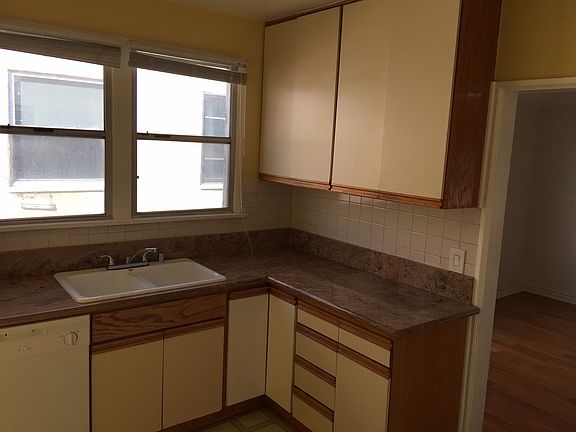 Kitchen sink/dishwasher