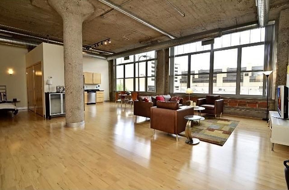 1st image of 521 7th St S #222
