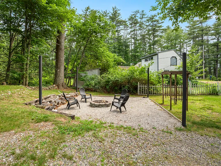 179 E Shore Dr — Photo 4