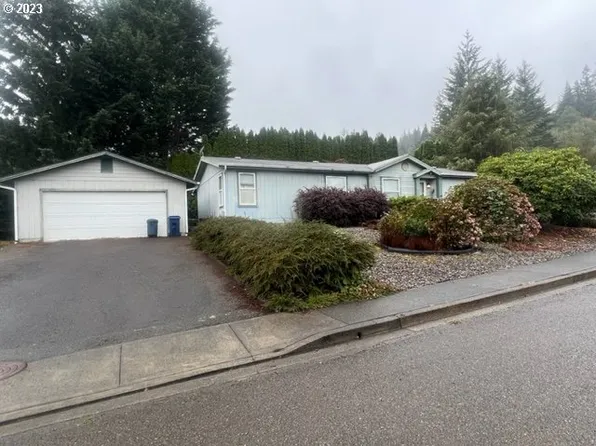1391 N Laurel St, Coquille, OR 97423