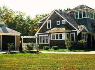 1239 East Rd, Tiverton, RI 02878