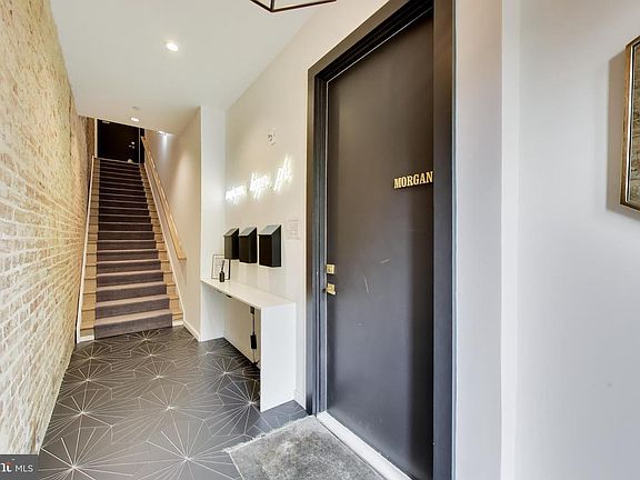 4th image of 2030 16th St NW Unit 2