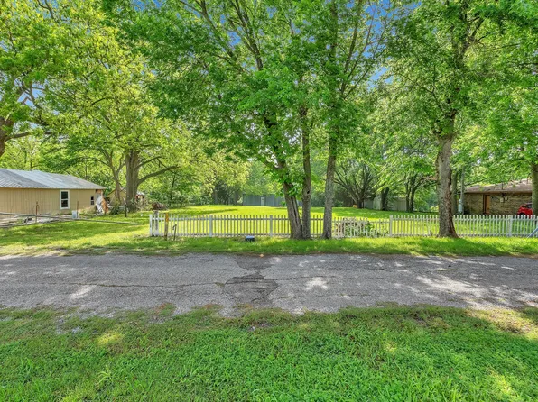 509 S Jernigan St, Bells, TX 75414
