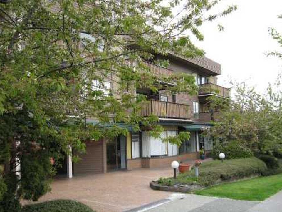 1st image of 3663 W 16th Ave