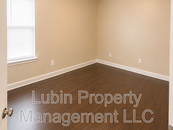 5th image of 583 Moccasin Dr