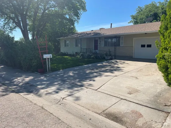 2 Sundance Ct, Pueblo, CO 81008