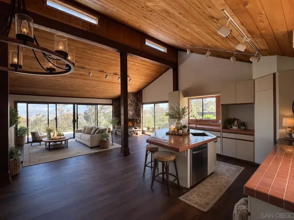 10447 Chevy Ln, La Mesa, CA 91941