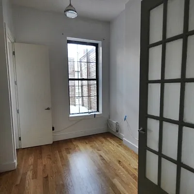 Rented by Nooklyn NYC LLC | media 48