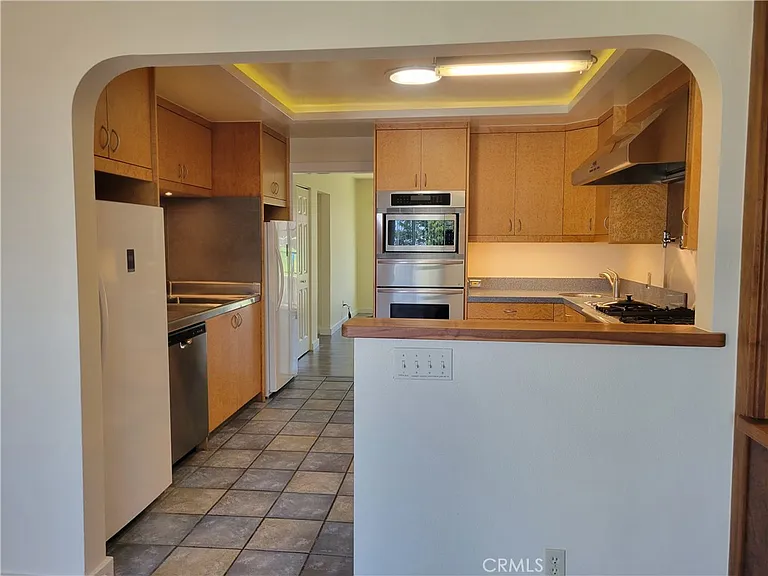 1884 Jaybrook Dr — Photo 12