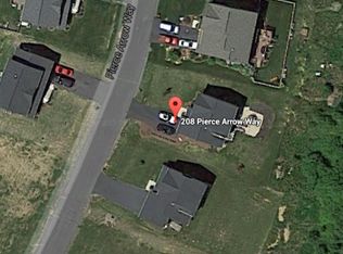 208 Pierce Arrow Way, Martinsburg, WV 25401