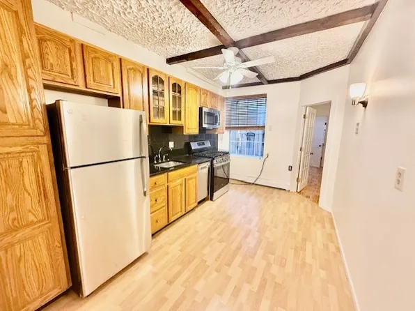 184 Salem St APT 2, Boston, MA 02113