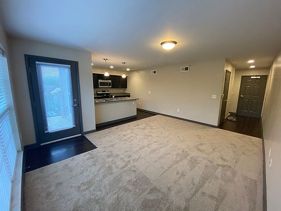 3rd image of 4560 N High St #H