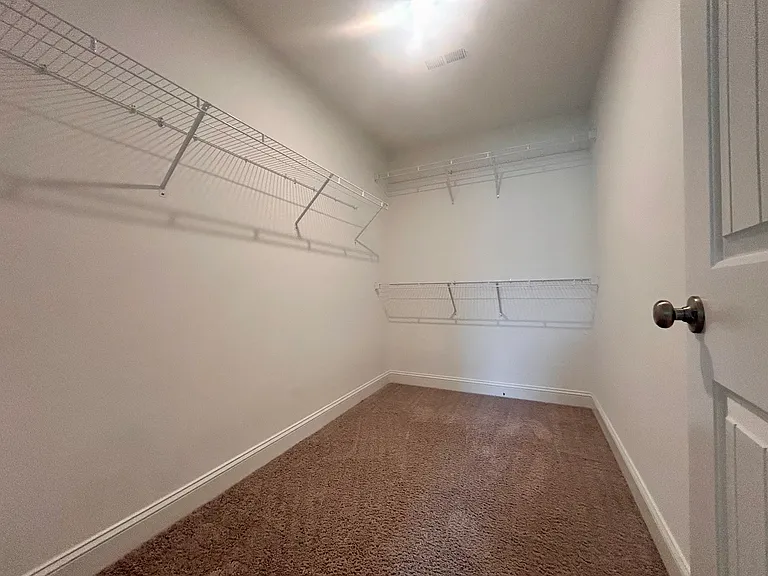 104 Wicklow Ct — Photo 24