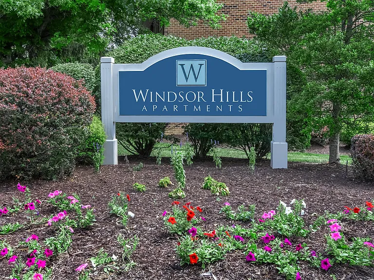 Windsor Hills Apartments — Photo 23